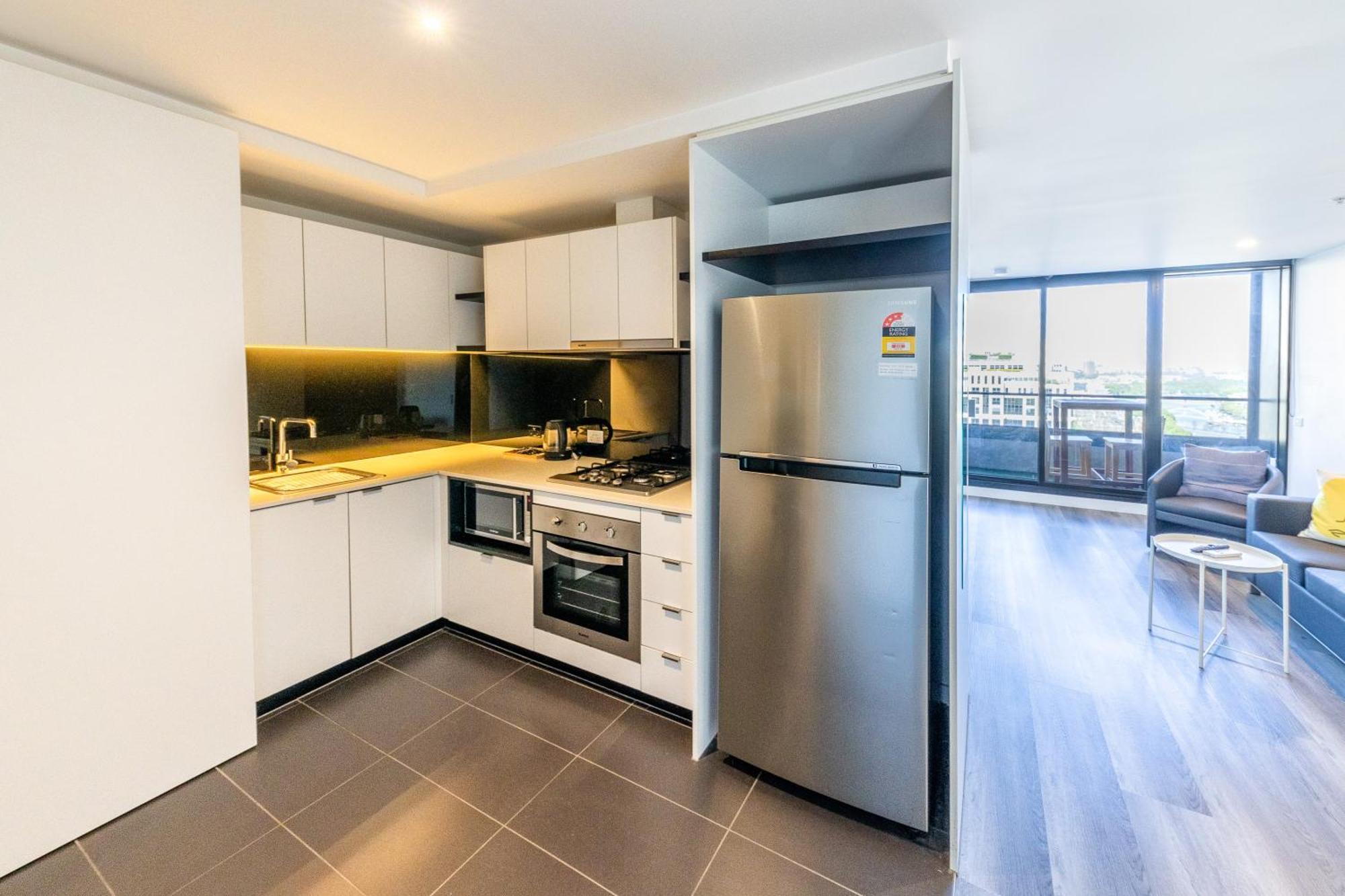 Aura2107, 2 Bedroom Apartment With Balcony, Stunning Yarra River And City Views 멜번 외부 사진